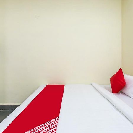 Oyo 24844 Hotel Samrat Bhopal Bagian luar foto