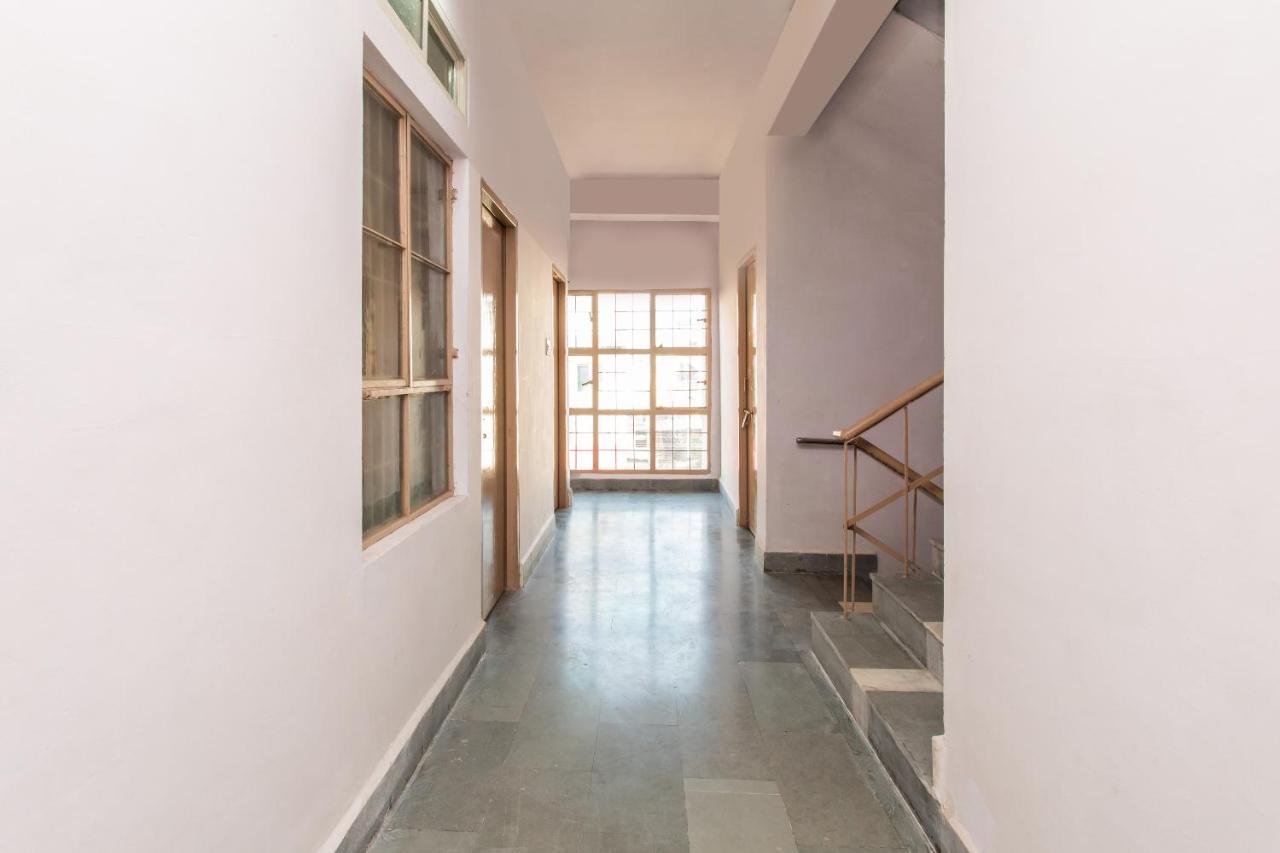 Oyo 24844 Hotel Samrat Bhopal Bagian luar foto