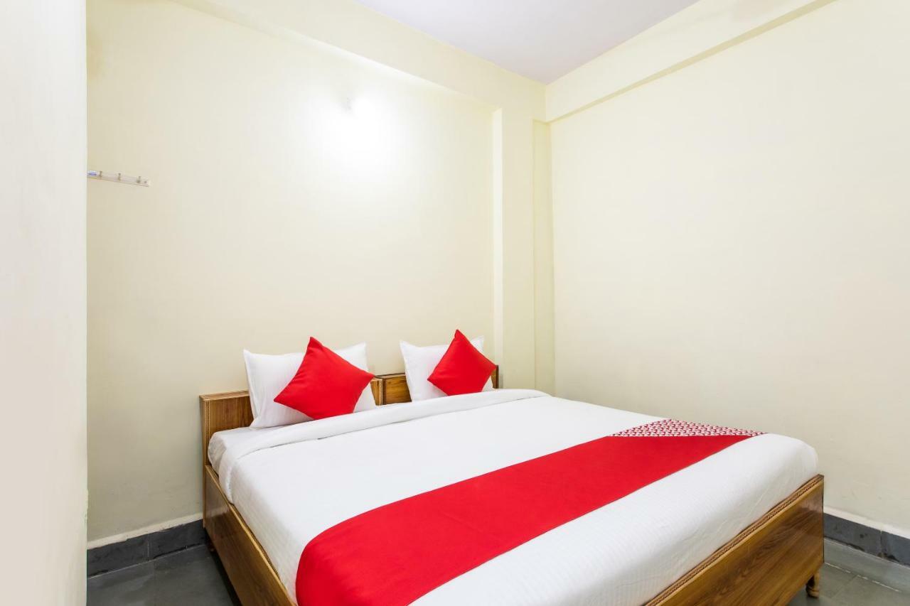 Oyo 24844 Hotel Samrat Bhopal Bagian luar foto